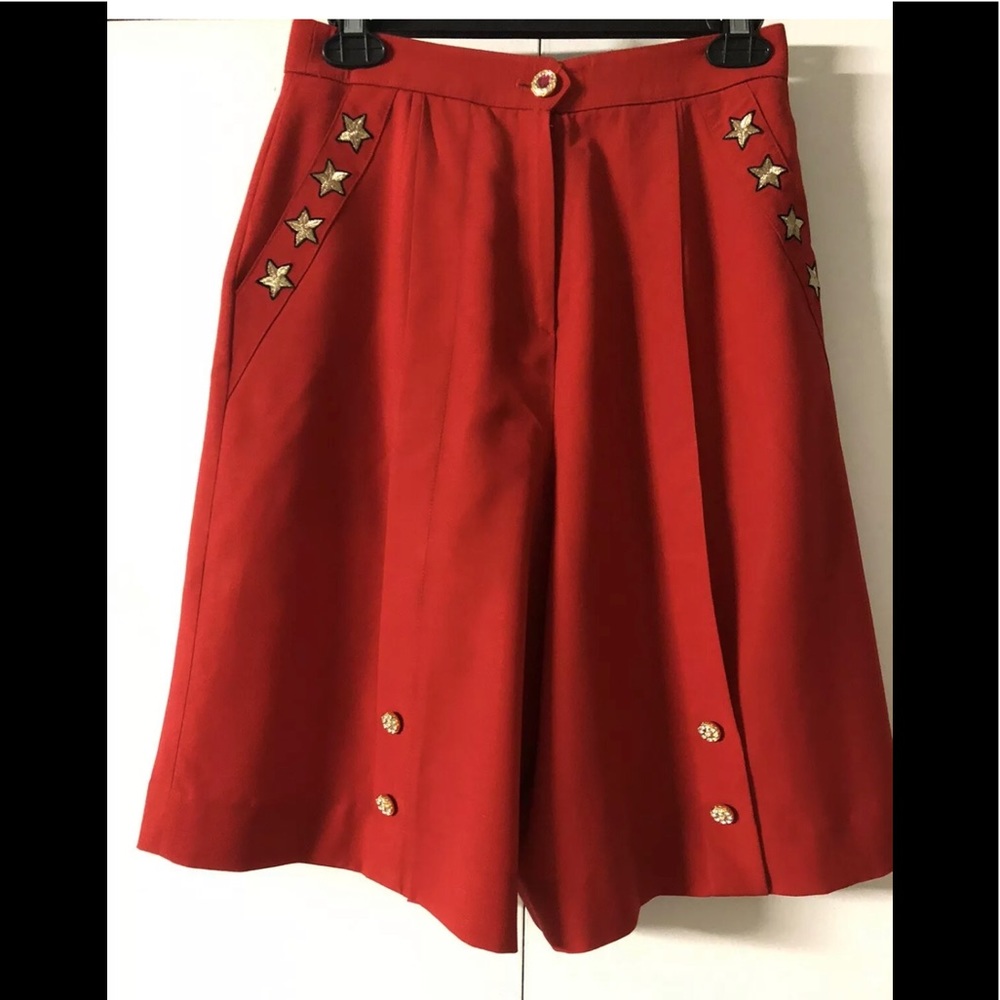Lydia Shorts Embroidered Stars🌟 🌟🌟Rhinestone